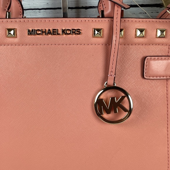 MICHAEL KORS CORAL PINK BAG WALLET CROSSBODY SET RAYNE STUDDED SAFFIANO LEATHER - Picture 7 of 16